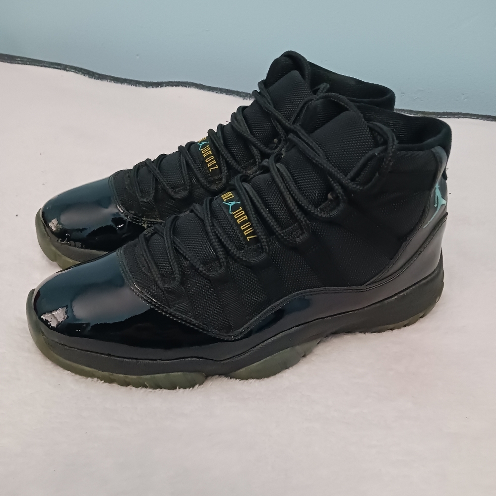 Jordan 11 Gamma Size 10